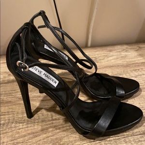 Steve Madden black high heels
